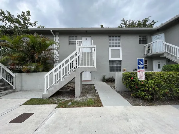 470 NE 210th Circle Ter APT 104-11, Miami, FL 33179