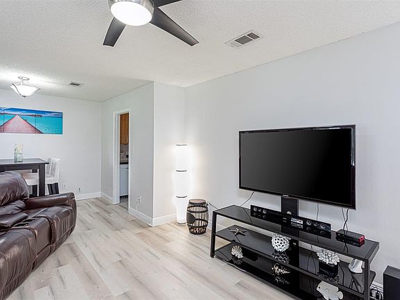 5th image of 2723 Sunrunner Ln