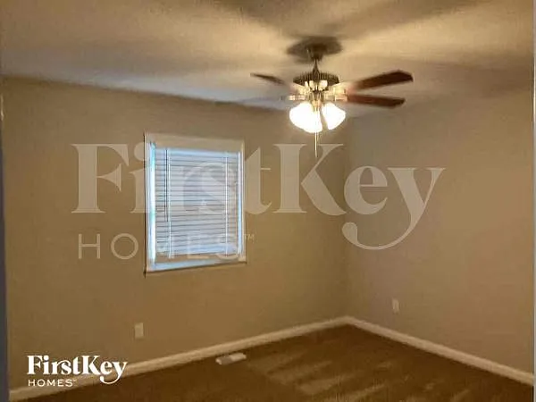 107 Brookleigh Ct — Photo 6