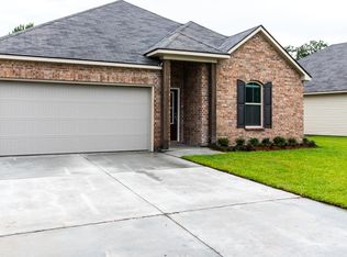 23038 Isabella Dr, Robert, LA 70455
