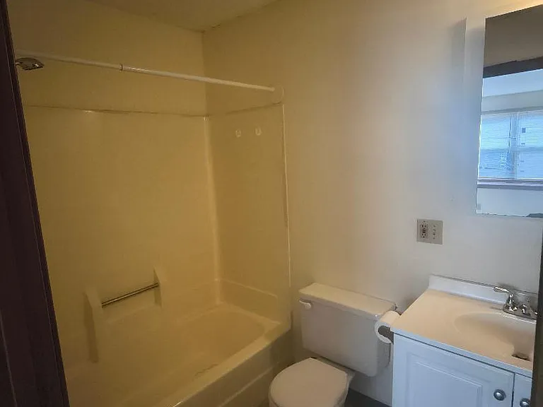 10 Mount Pleasant St #5 — Photo 2