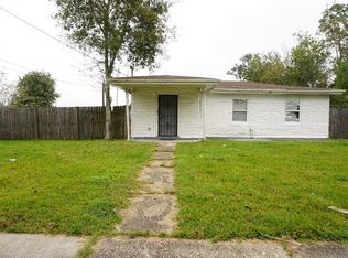 4639 Bright Dr, New Orleans, LA 70127