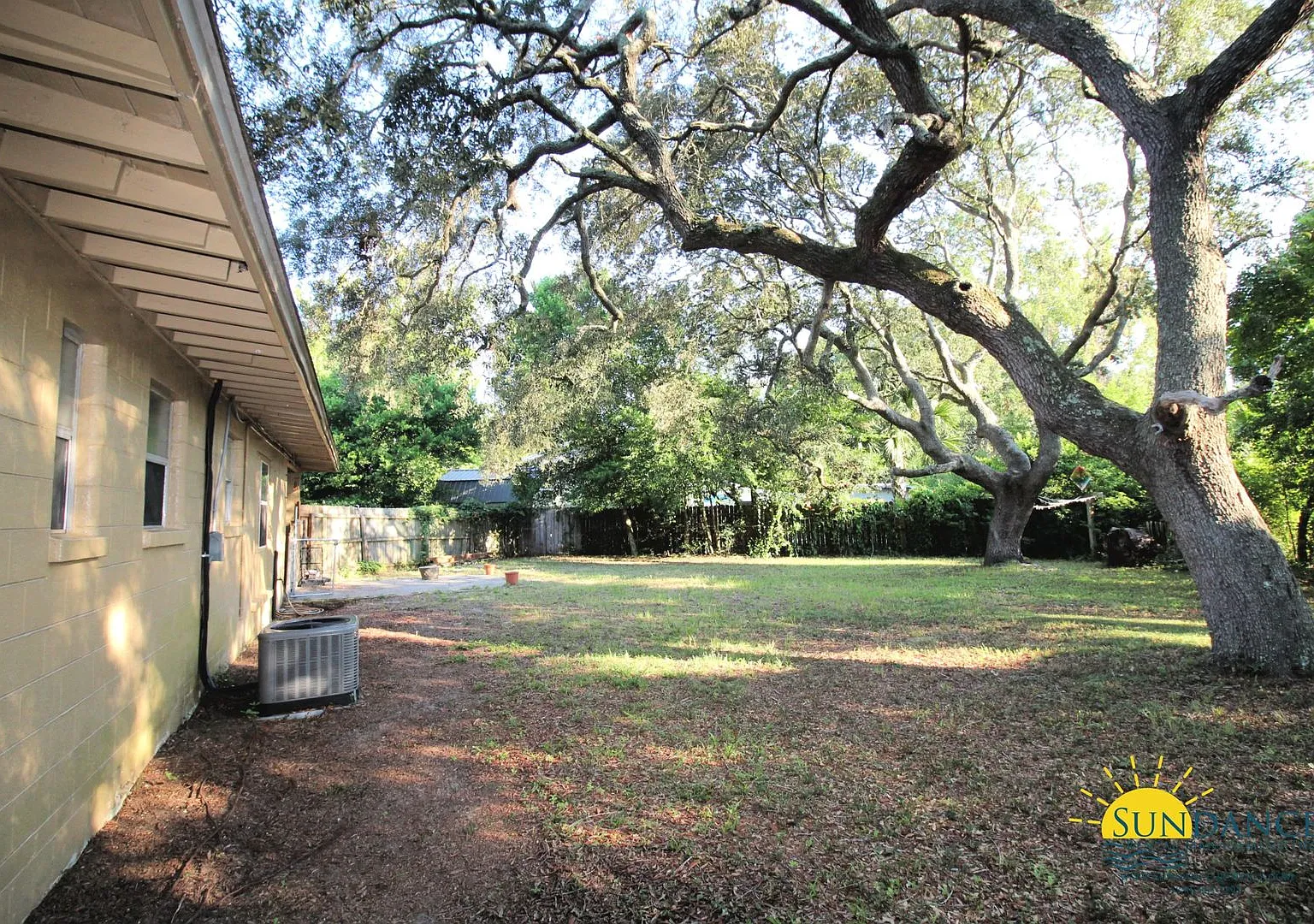 Beautiful 3 Bedroom Home in Fort Walton Beach — Photo 3
