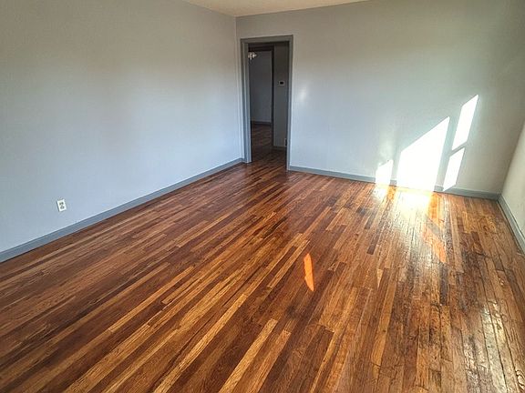 3rd image of 1705 E 21st St