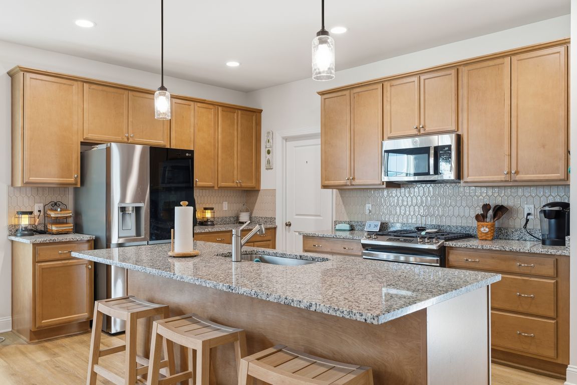 next background image