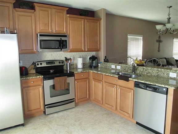 3rd image of 12509 Chenwood Ave