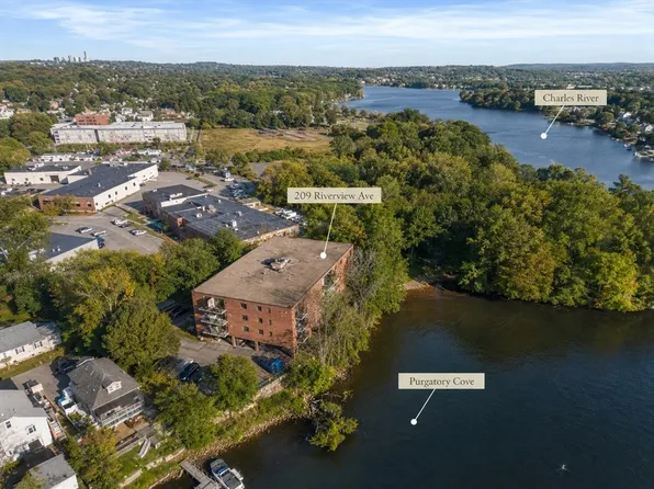 209 Riverview Ave APT 7, Newton, MA 02466