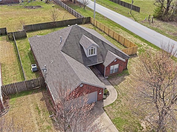 5th image of 8477 W Vista Terrace Dr