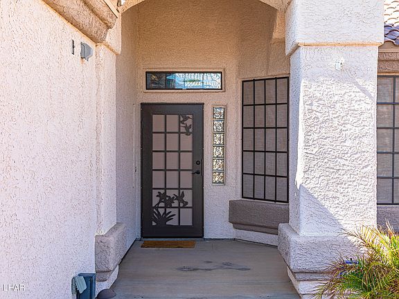 3rd image of 2423 Dawn Dr