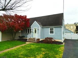 91 Starmond Ave, Clifton, NJ 07013