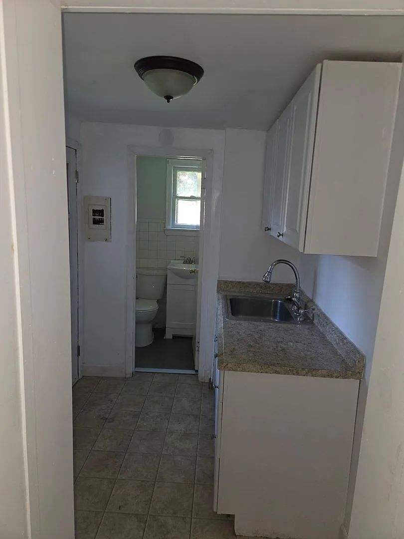11 Olmstead St Unit 1 — Photo 2
