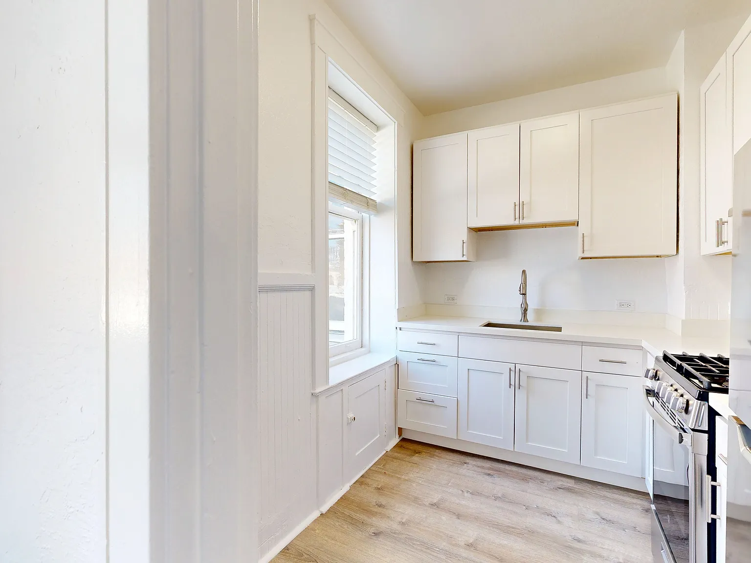 152 Franklin St — Photo 4