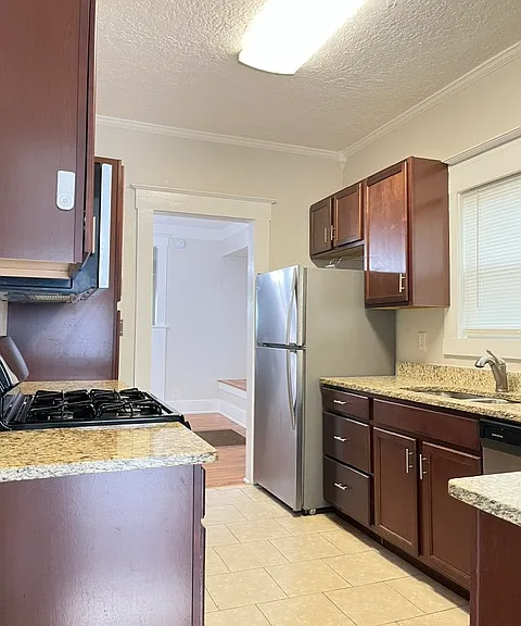 143 N Stone St #N — Photo 9