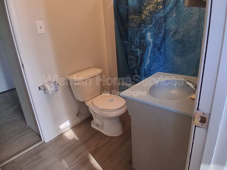 517 N 14th St #1 — Photo 17
