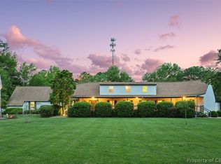 4 Huntshire Ln, Poquoson, VA 23662