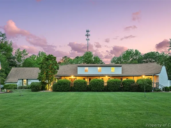 4 Huntshire Ln, Poquoson, VA 23662