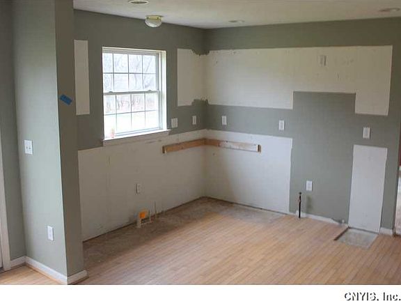 2nd image of 119 Golden Meadows Way