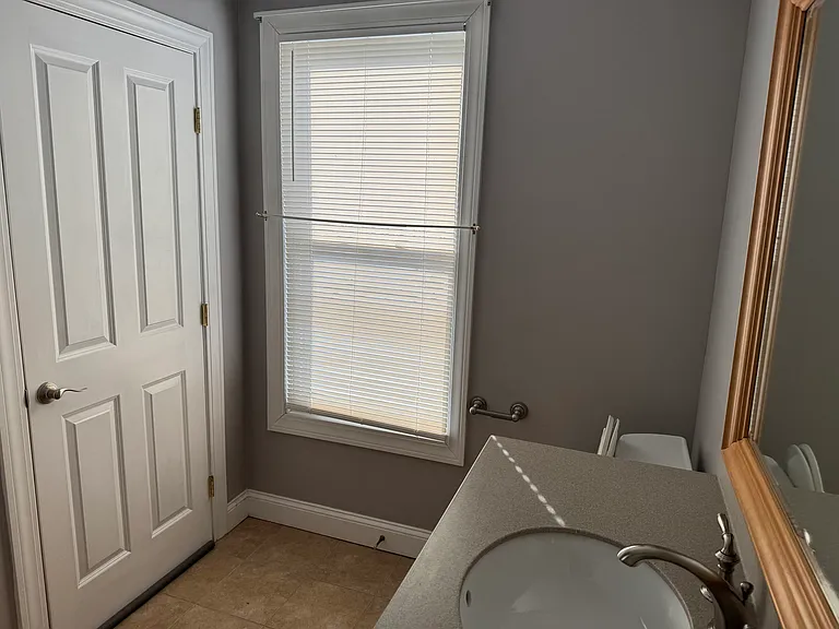 465 Hills St — Photo 30