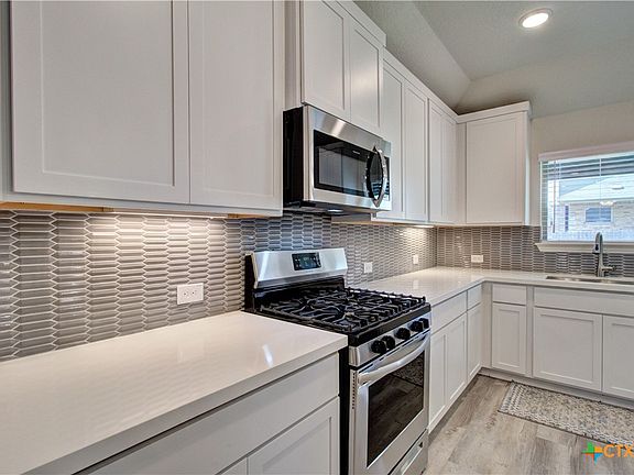 2nd image of 2033 Flametree Ave