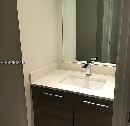 5th image of 1300 S Miami Ave #3510