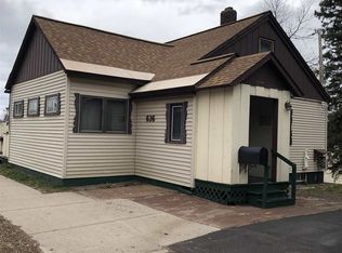 636 E Cloverland Dr, Ironwood, MI 49938