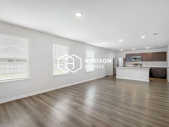 2nd image of 106 Kainos St