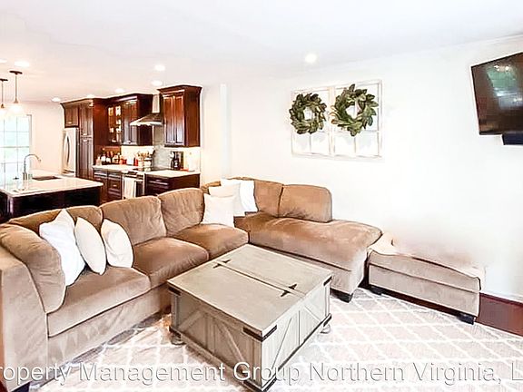 5th image of 505 Herndon Woods Ct