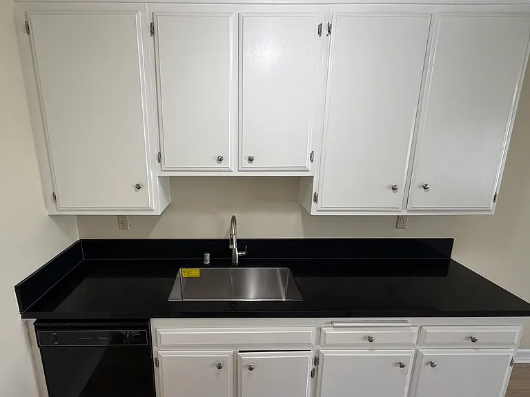 Palm Terrace Apartments — Photo 12