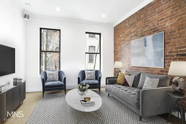 Rented by MNS Marketing | media 19