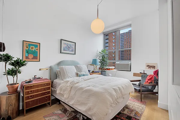 Sold by Compass | media 9