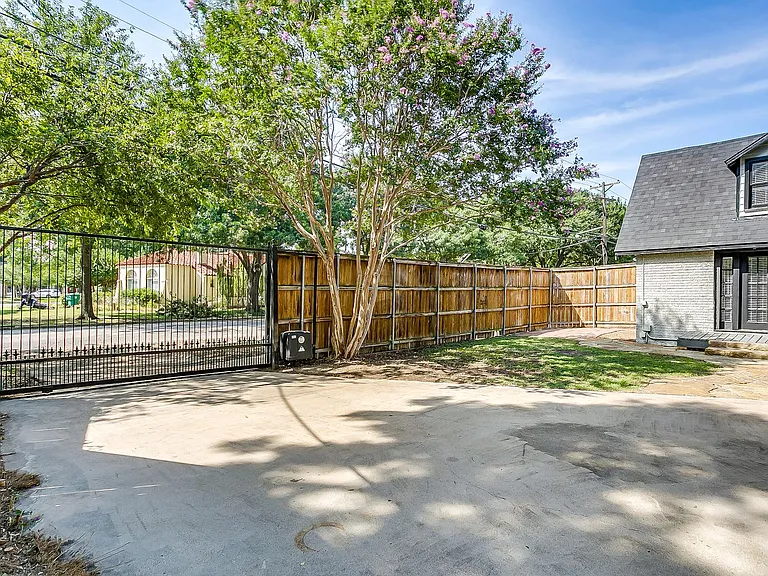 3257 Greene Ave #FULL — Photo 48