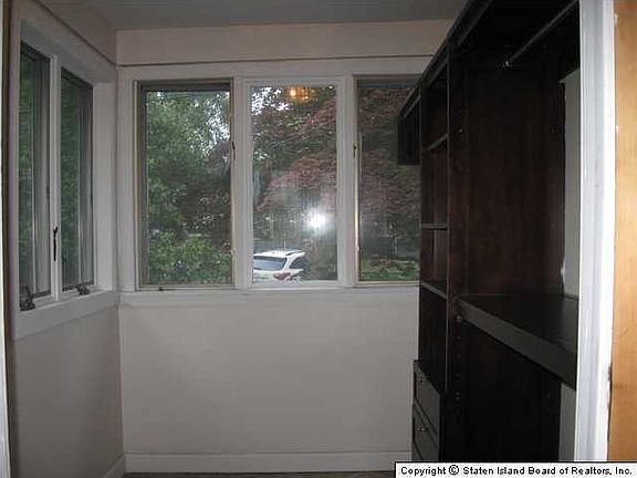 3rd image of 150 N North Ave