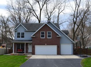 570 N Wildwood St, Braidwood, IL 60408