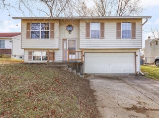 514 Merribrook Ln, O'Fallon, MO 63368
