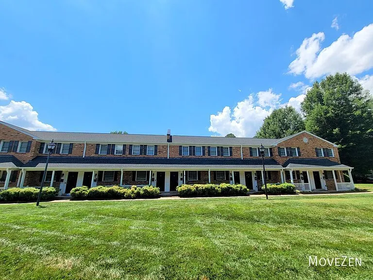1336 Green Oaks Ln #E — Photo 15