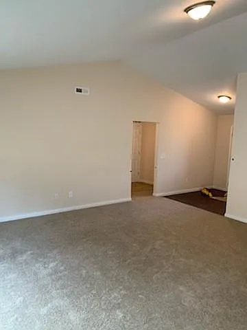 3 bed, 2.5 bath, 1500 sqft, $2,250 — Photo 3