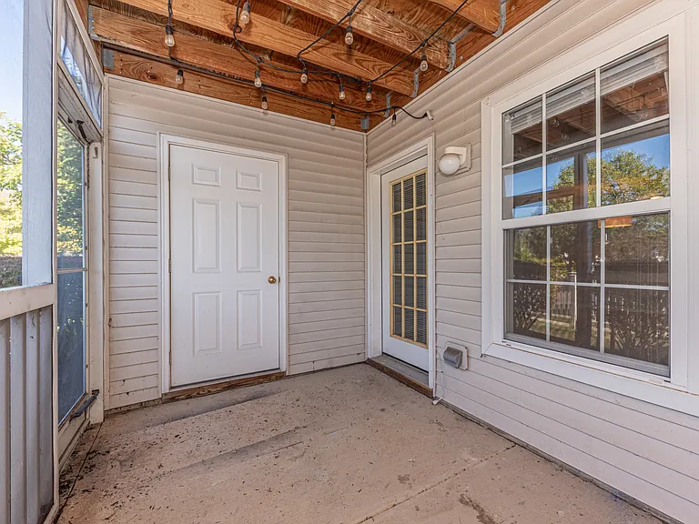 2646 S Knightsbridge Cir #1 — Photo 27