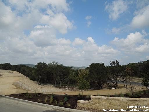 1st image of 7 Paseo Valencia