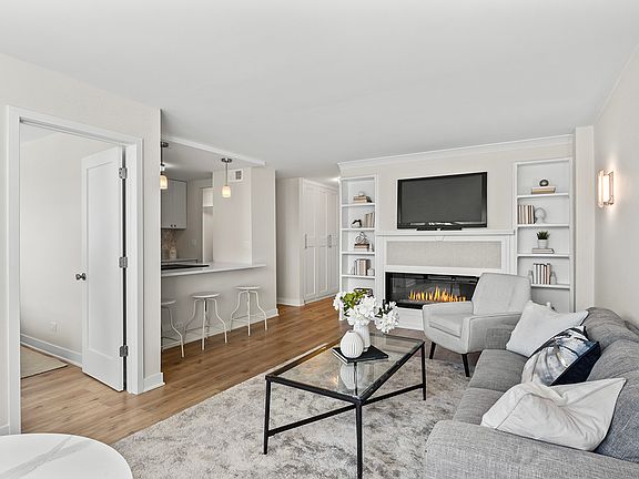 3rd image of 1455 N Sandburg Ter APT 1204