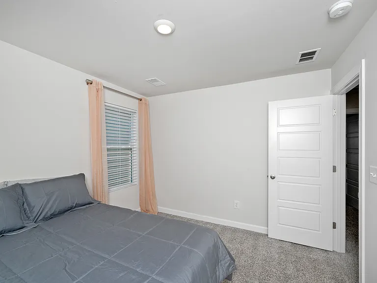 Appalachian Dr — Photo 4