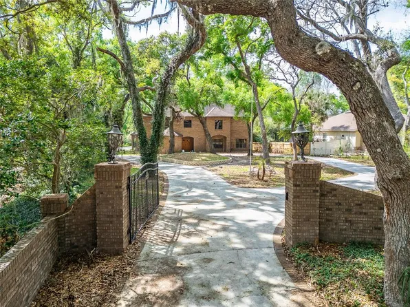 902 River Rapids Ave, Brandon, FL 33511