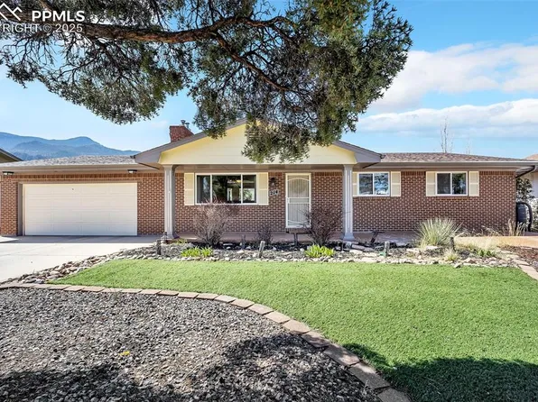 214 Crystal Hills Blvd, Manitou Springs, CO 80829