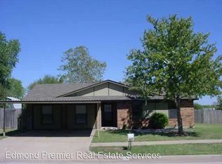 1421 SE 10th St, Moore, OK 73160