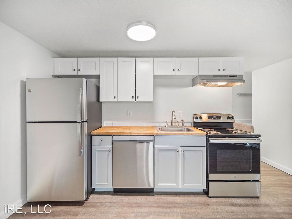 1st image of 2922 E 35th Ave #9280314