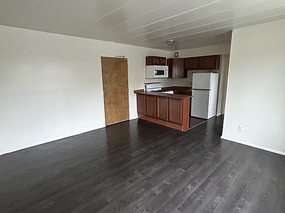 2nd image of 2560 Harrison Ave APT 2