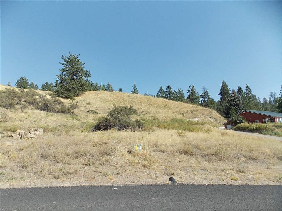 1st image of 409 Airport Way #A