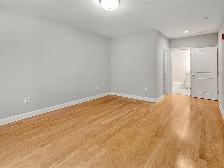 2 Inwood Dr #1009 — Photo 14
