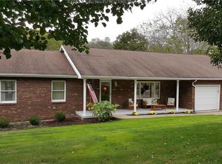 350 Pioneer Ln, Charleston, WV 25312