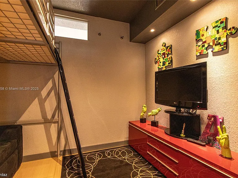 500 Three Islands Blvd #308 — Photo 23