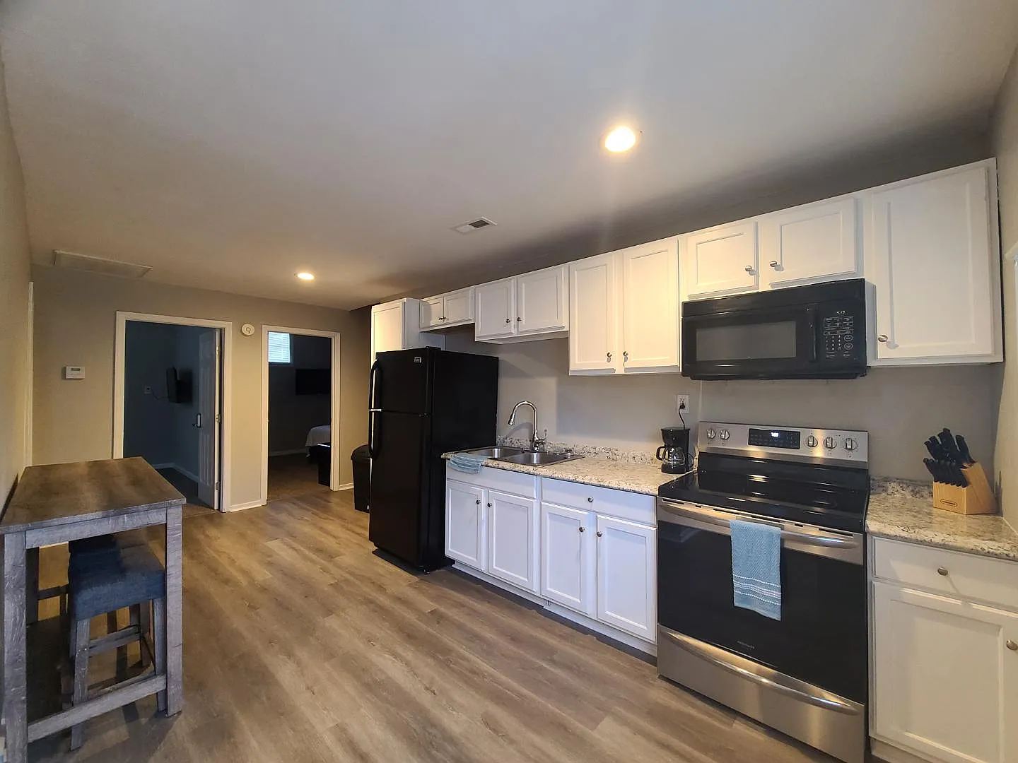 106 Cartee Avenue - Room H (Greenville SC) — Photo 3